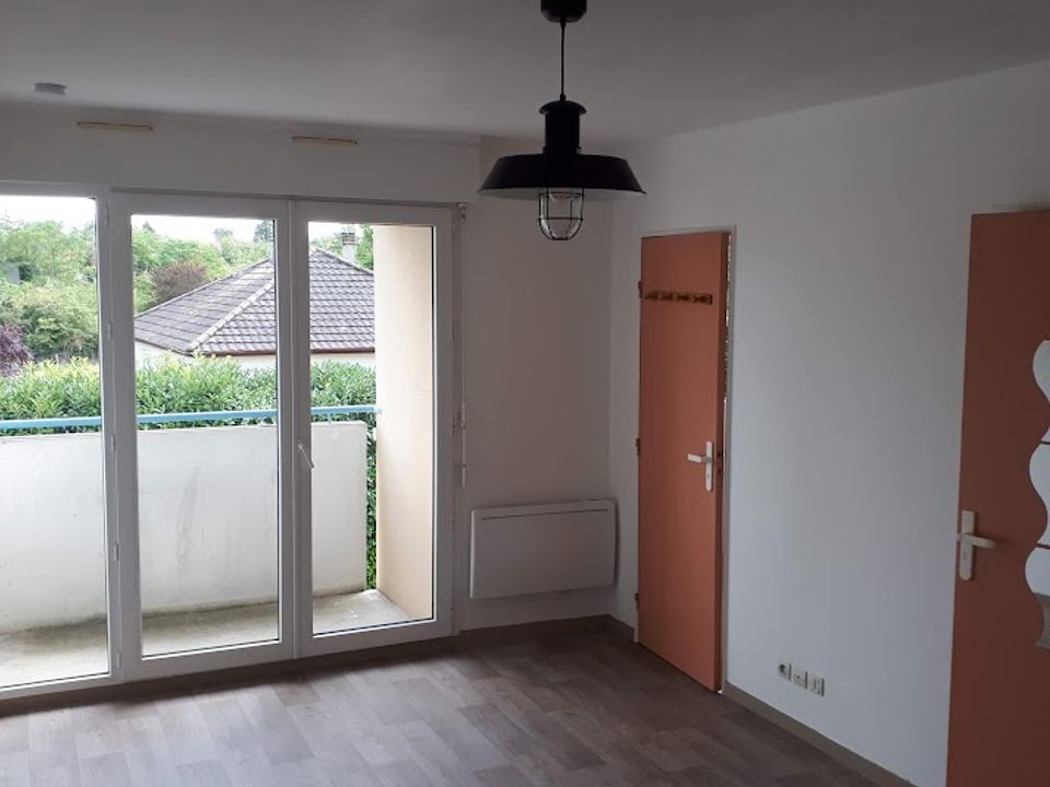 Studio in Poitiers, Vienne - photo 1
