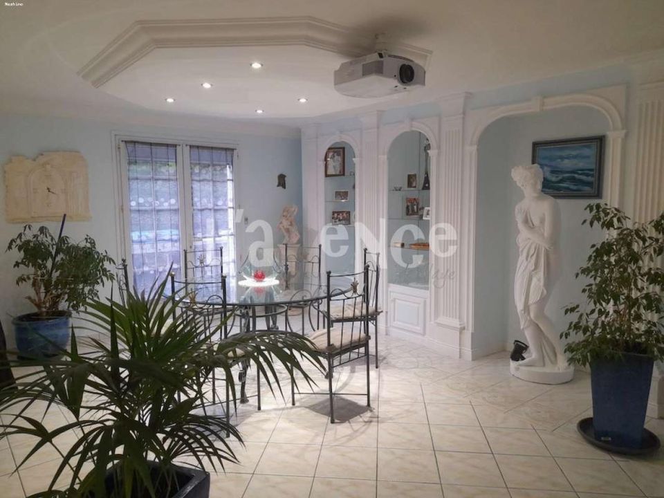 Bungalow i Saint-Mesmes, Seine-et-Marne - foto 2
