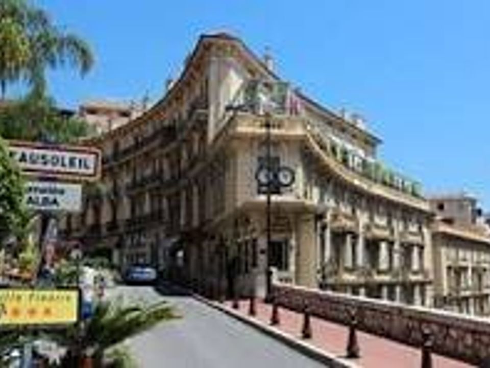 Erhvervsejendom i Beausoleil, Alpes-Maritimes - foto 2