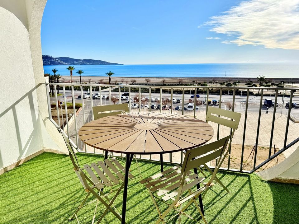 Lejlighed i Empuriabrava, Gerona - foto 1