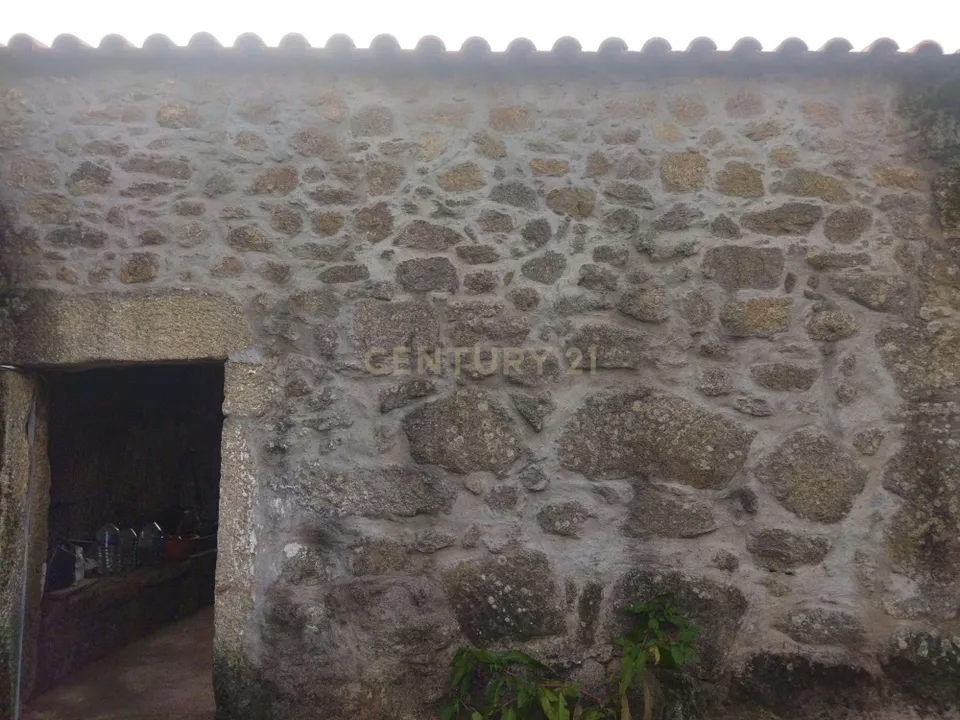 Erhvervsejendom i A do Bispo, Castelo Branco - foto 1