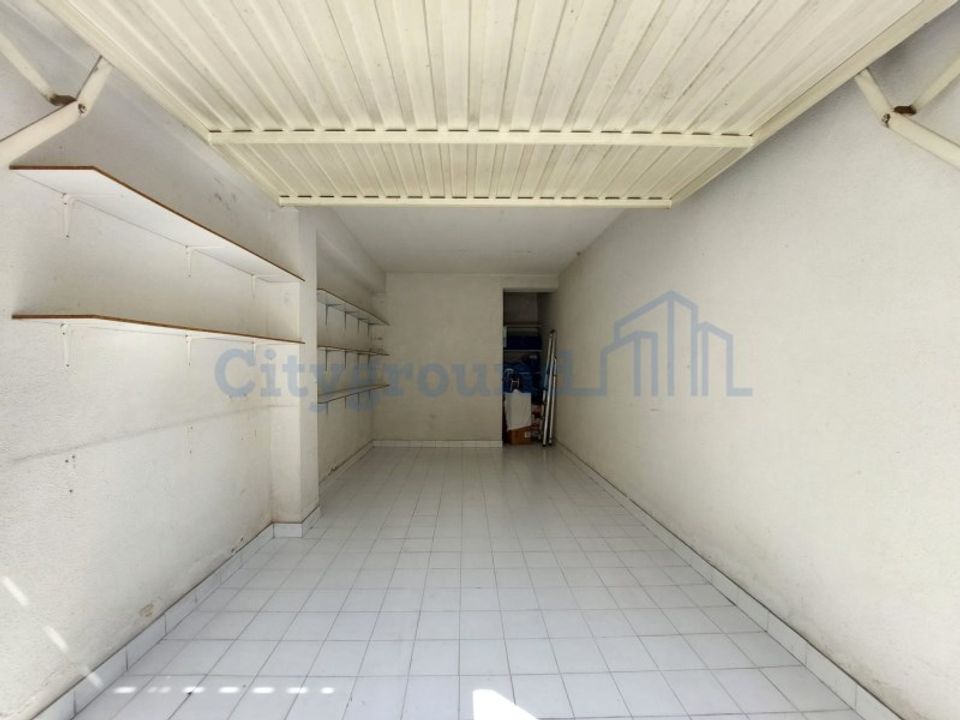 Garage i Santo Onofre e Serra do Bouro, Leiria - foto 2