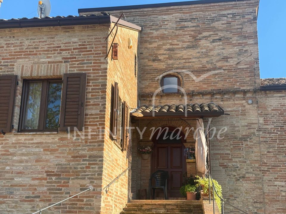 Villa in Falerone, Fermo - photo 2