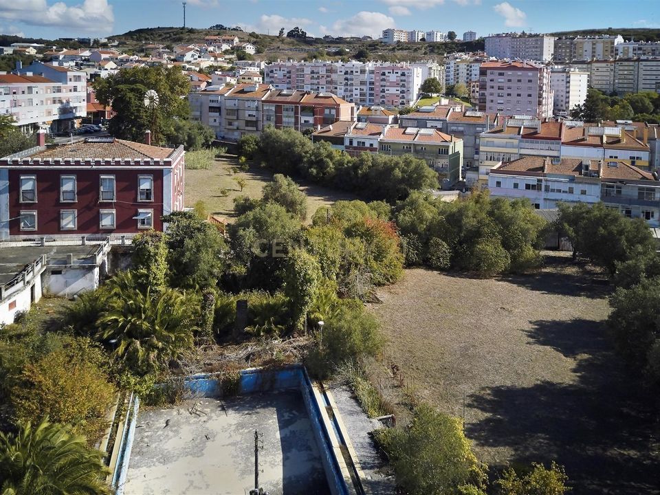 Helårsgrund i Queluz, Lisbon - foto 4
