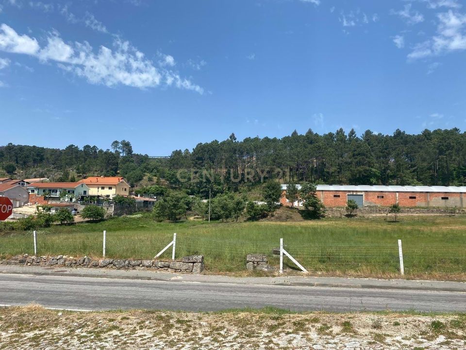Helårsgrund i Vila Pouca de Aguiar, Vila Real - foto 1