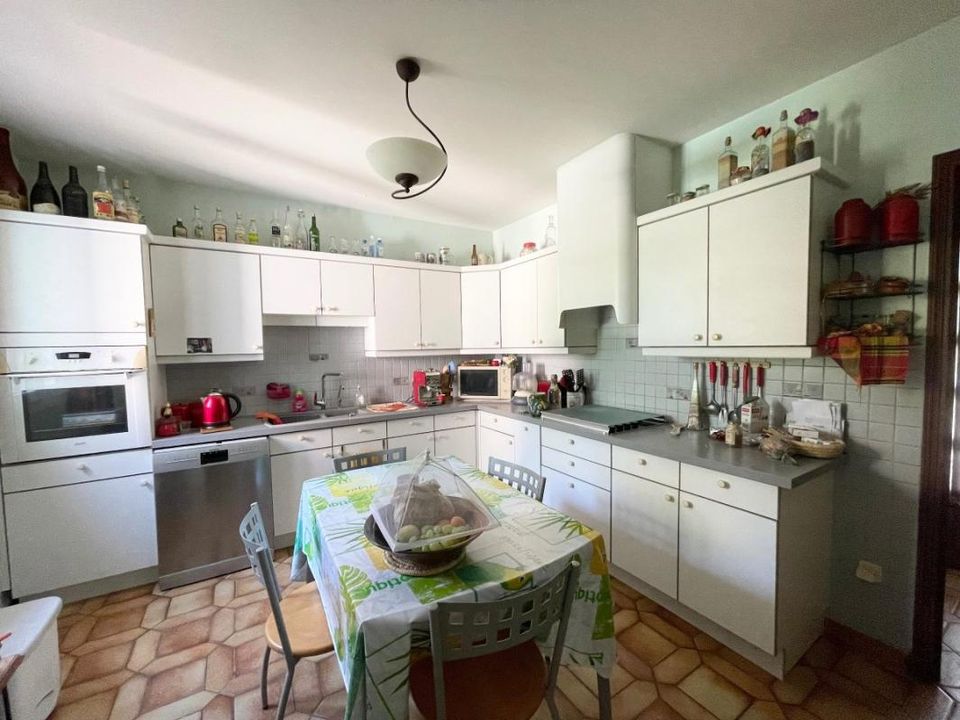 Villa in Taillades, Vaucluse - photo 3