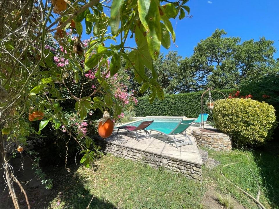 Villa in Taillades, Vaucluse - photo 4