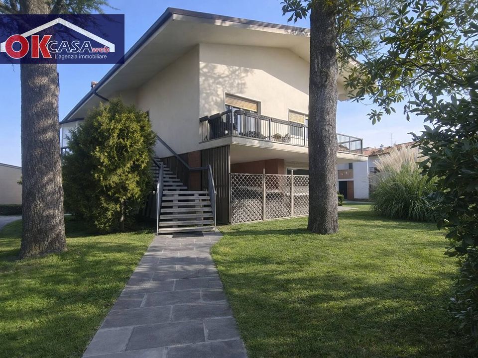 Villa i San Lorenzo Isontino, Gorizia - foto 1