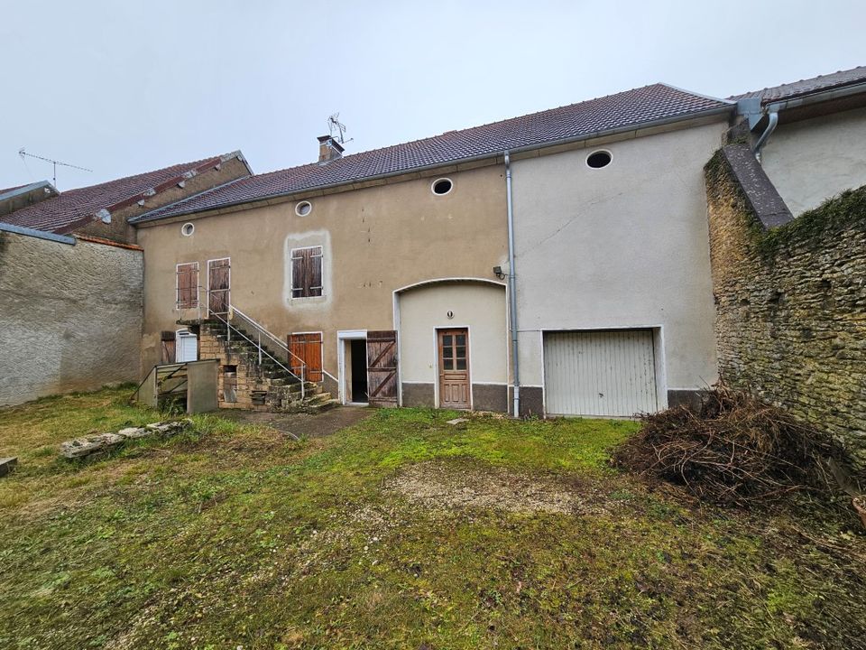 Villa i Montureux-et-Prantigny, Haute-Saone - foto 1