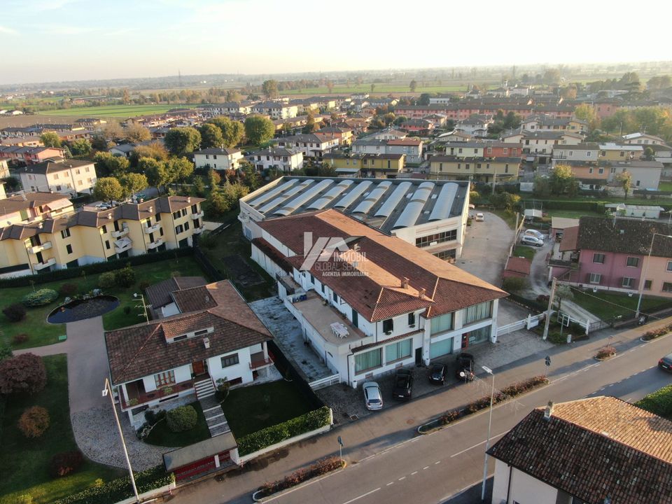 Erhvervsejendom i Torbole Casaglia, Brescia - foto 3