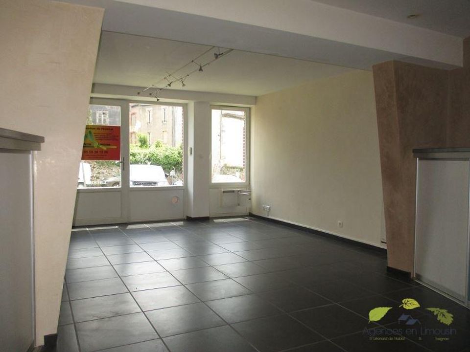 Erhvervsejendom i Saint-Leonard-de-Noblat, Haute-Vienne - foto 1