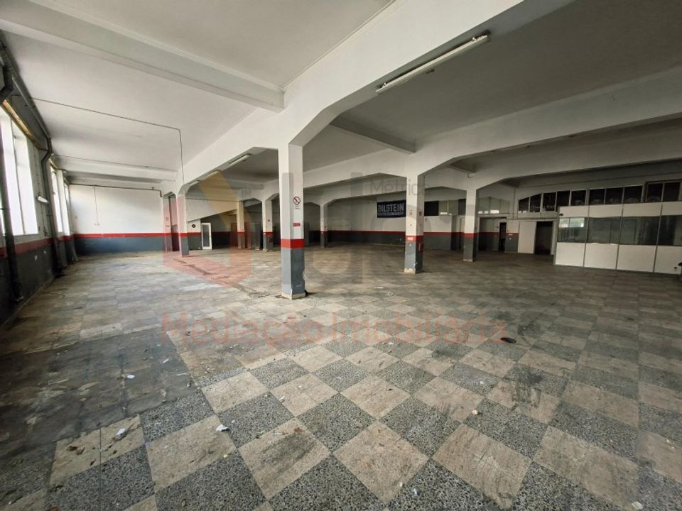 Erhvervsejendom i Amora, Setubal - foto 1