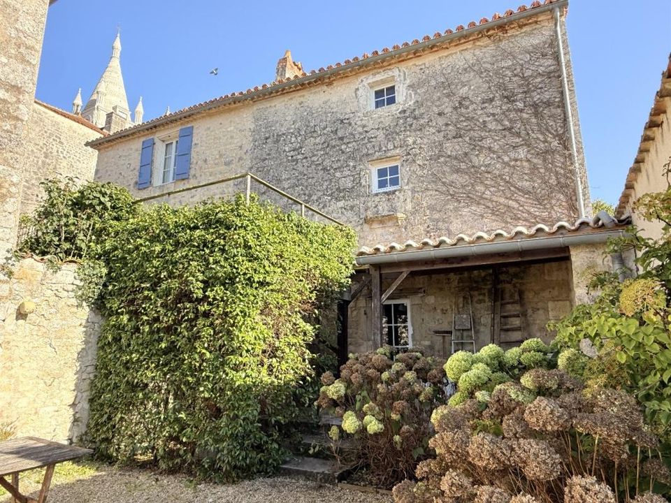 Landejendom i Villebois Lavalette, Charente - foto 1