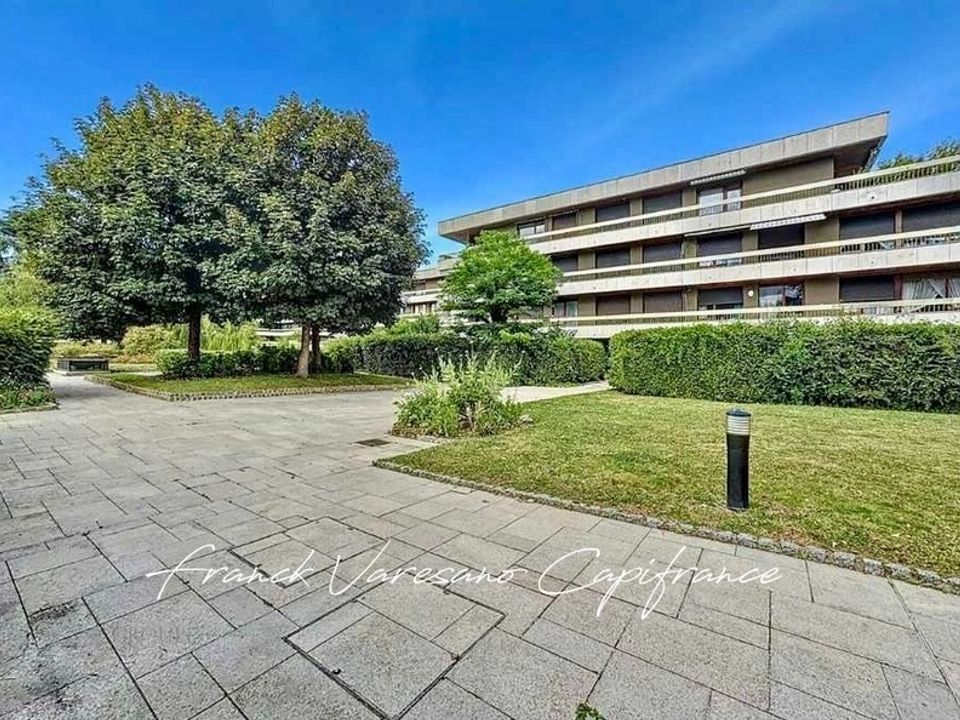 Lejlighed i Noisy-le-Roi, Yvelines - foto 1