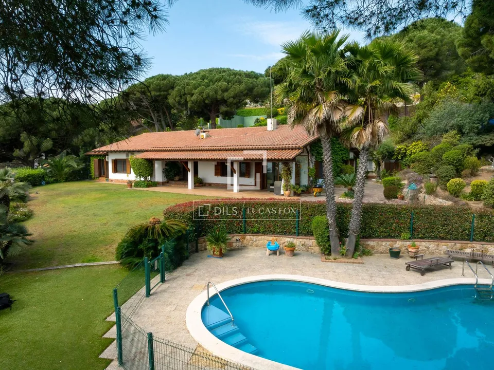 Villa i Cabrera De Mar, Barcelona - bilde 1