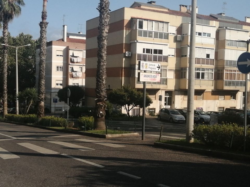 Erhvervsejendom i Odivelas, Lisbon - foto 2
