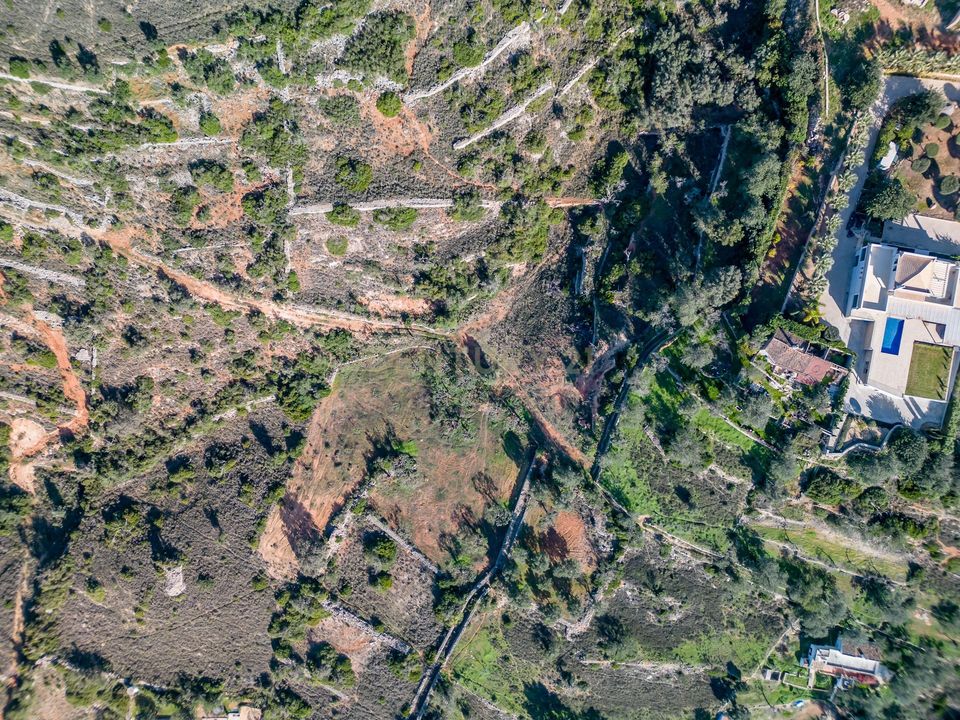 Helårsgrund i Santa Barbara de Nexe, Faro - foto 1