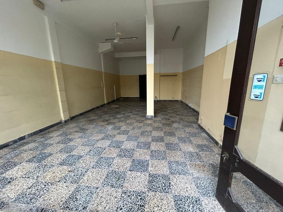 Commercial property in Tomar, Santarem - photo 2