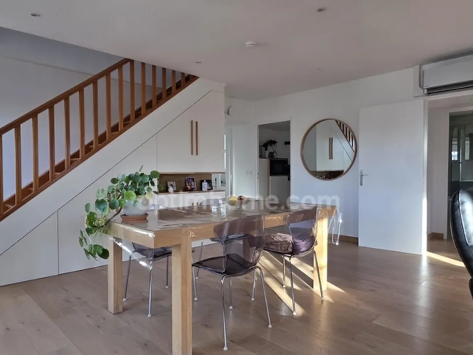 Duplex en Maisons-Alfort, Val-de-Marne - foto 1