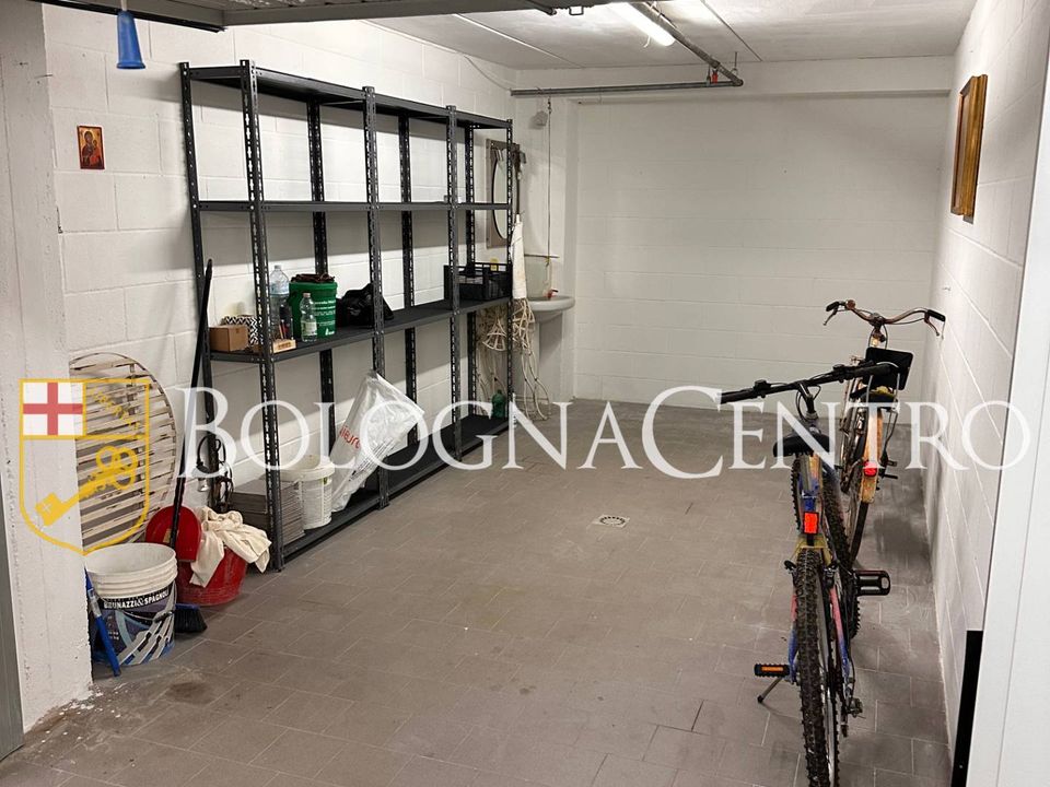 Miejsce parkingowe: Bologna, Bologna – zdjęcie 1
