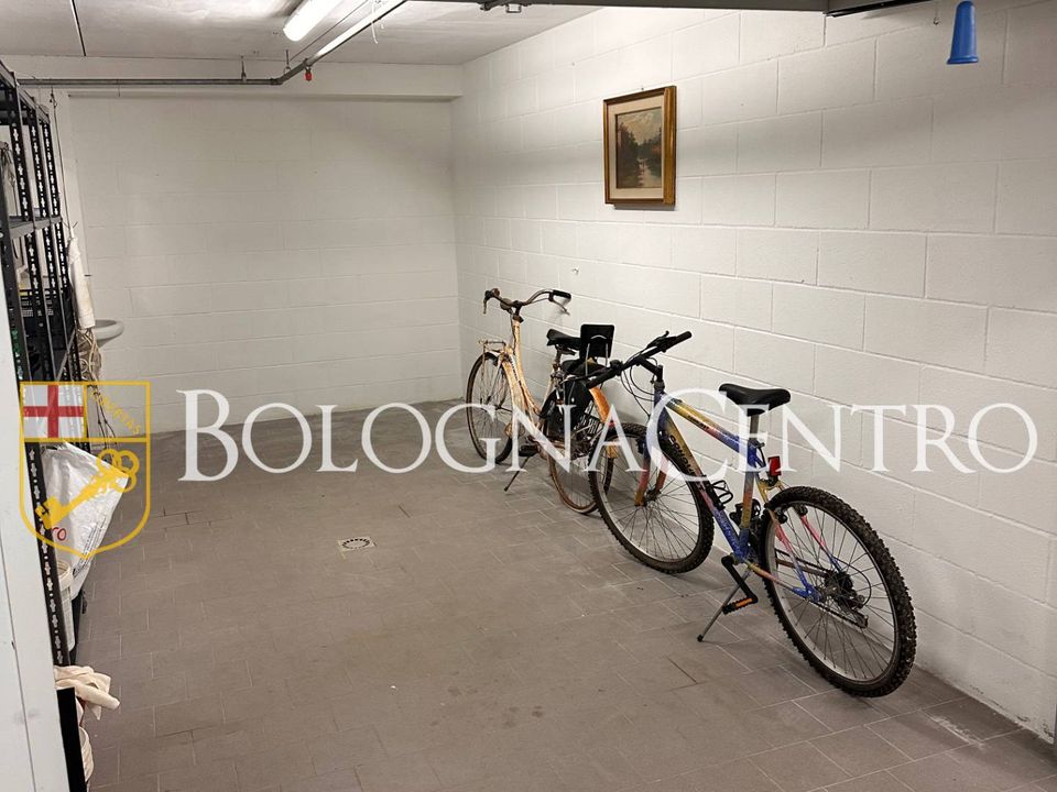 Miejsce parkingowe: Bologna, Bologna – zdjęcie 3