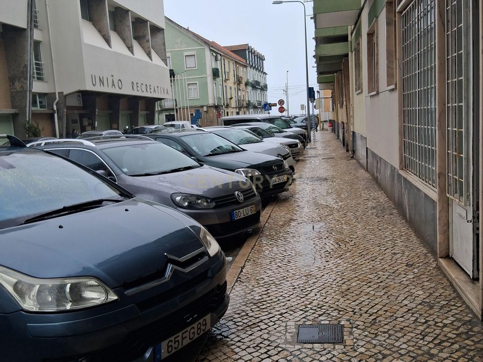 Erhvervsejendom i Alges, Lisbon - foto 3