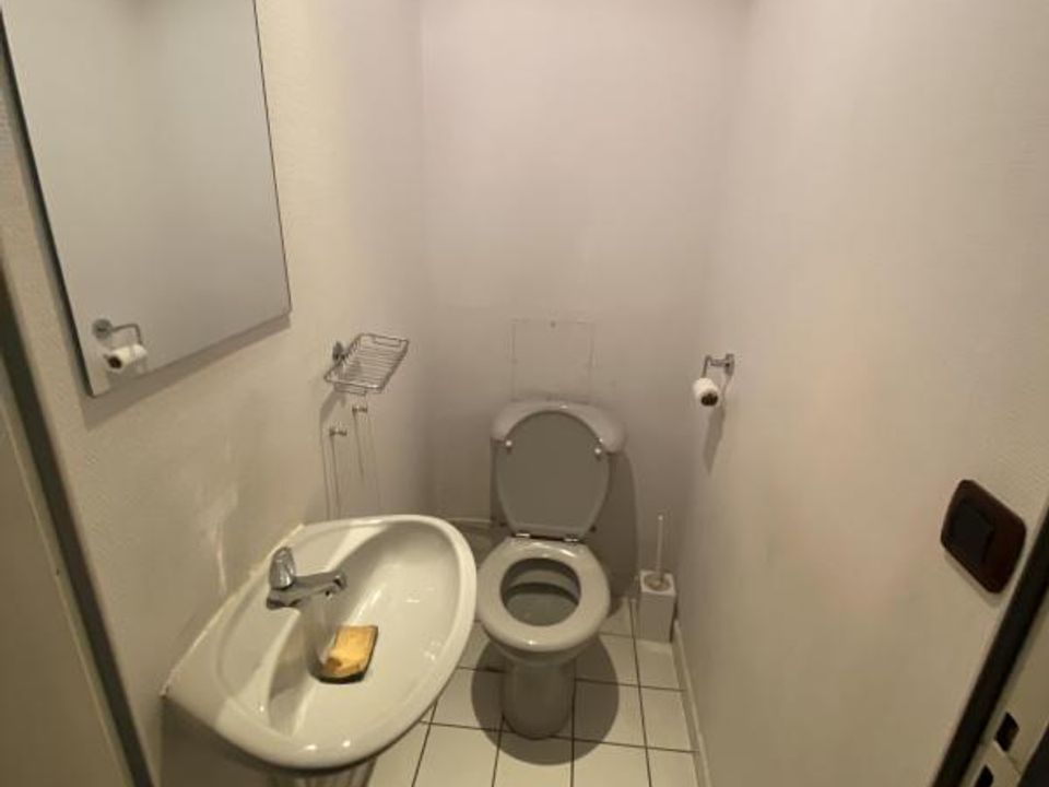Erhvervsejendom i Calais, Pas-de-Calais - foto 4