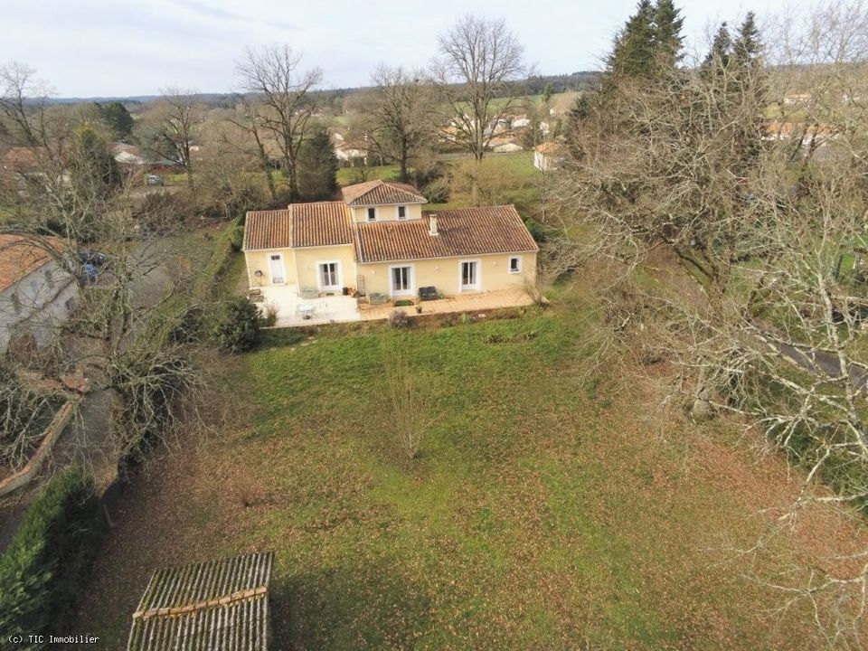 Villa i Confolens, Charente - foto 2