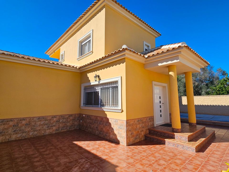 Villa i La Marina, Alicante - foto 1