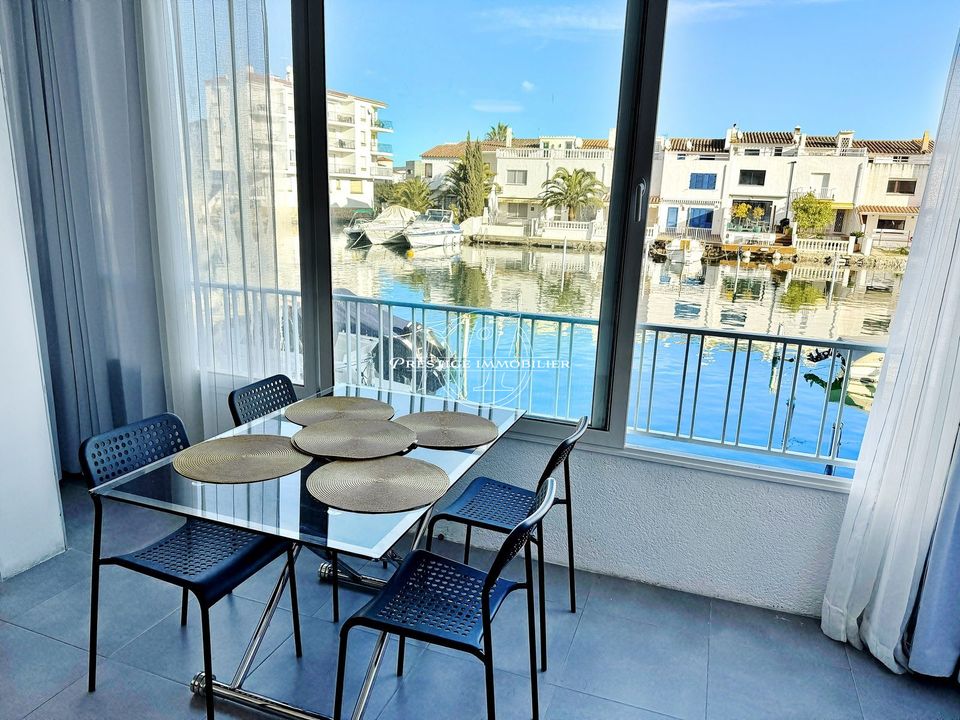 Lejlighed i Empuriabrava, Gerona - foto 1