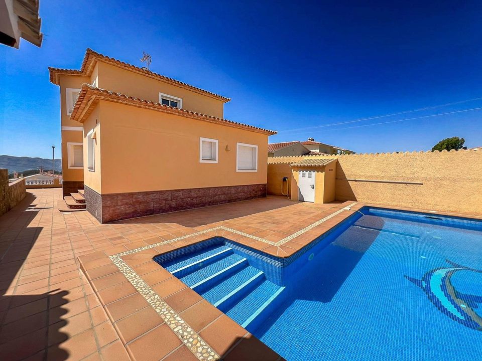 Villa i Alfaz del Pi, Alicante - foto 1