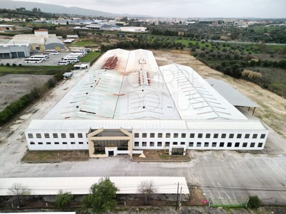 Erhvervsejendom i Torres Novas, Santarem - foto 1