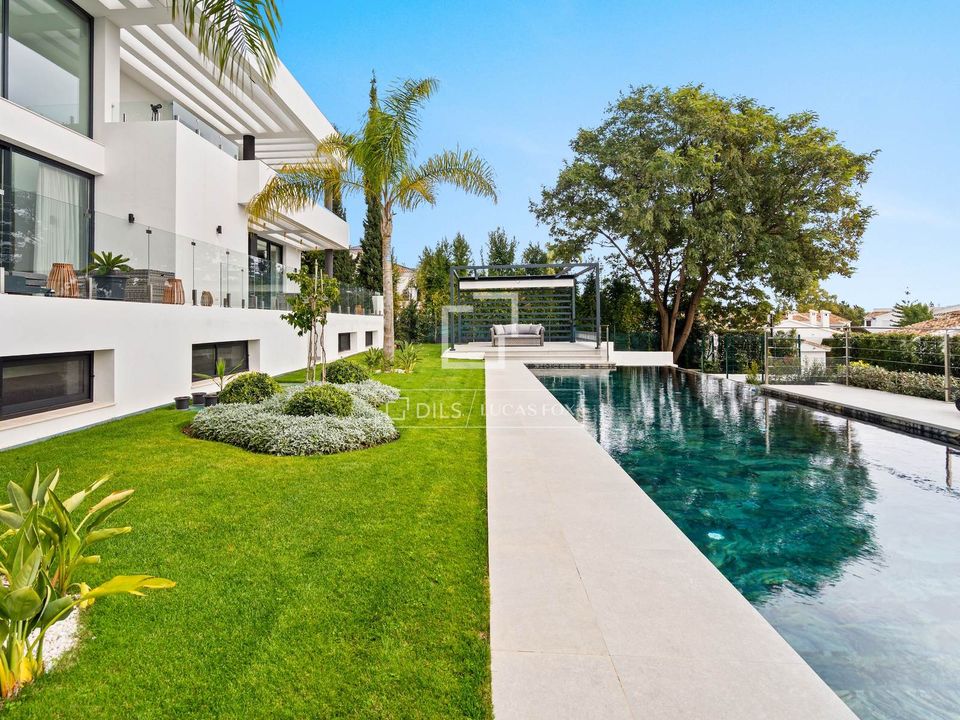 Villa i El Paraiso, Malaga - foto 2