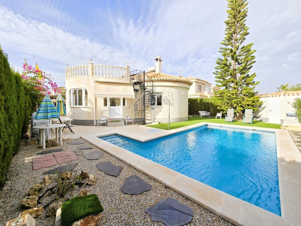 Villa i Playa Flamenca, Alicante - foto 1