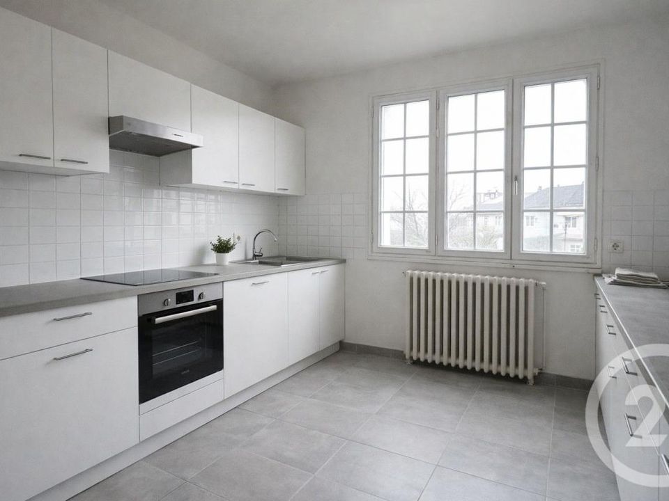 Villa i Saint-Junien, Haute-Vienne - foto 2