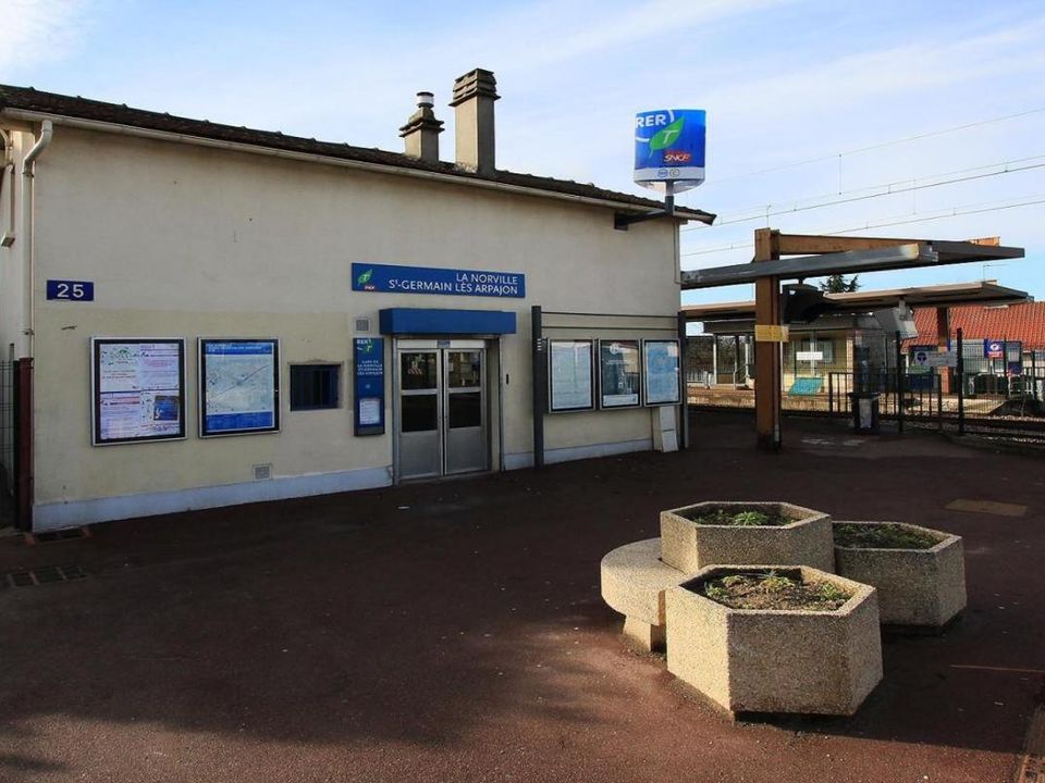 Helårsgrund i La Norville, Essonne - foto 3
