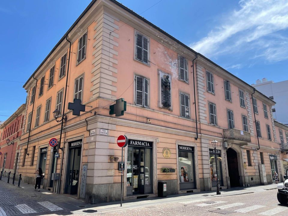 Erhvervsejendom i Asti, Asti - foto 1