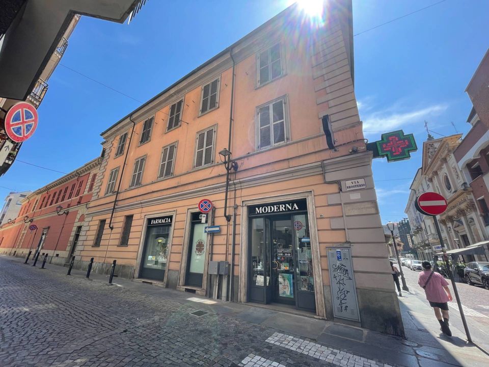 Erhvervsejendom i Asti, Asti - foto 3
