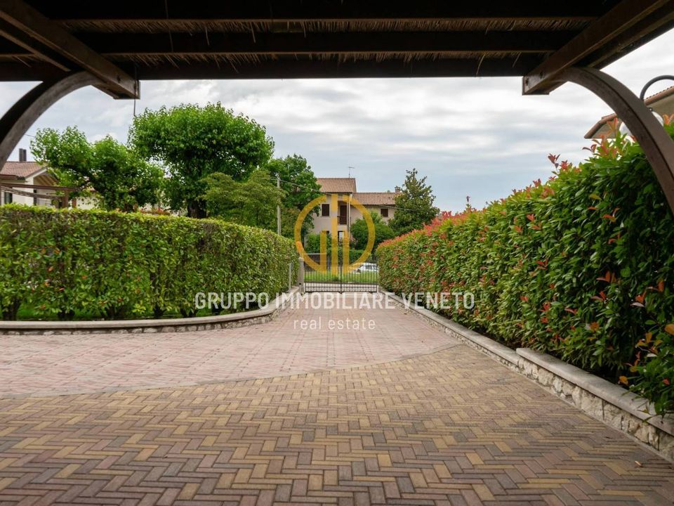 Erhvervsejendom i Pieve del Grappa, Treviso - foto 5