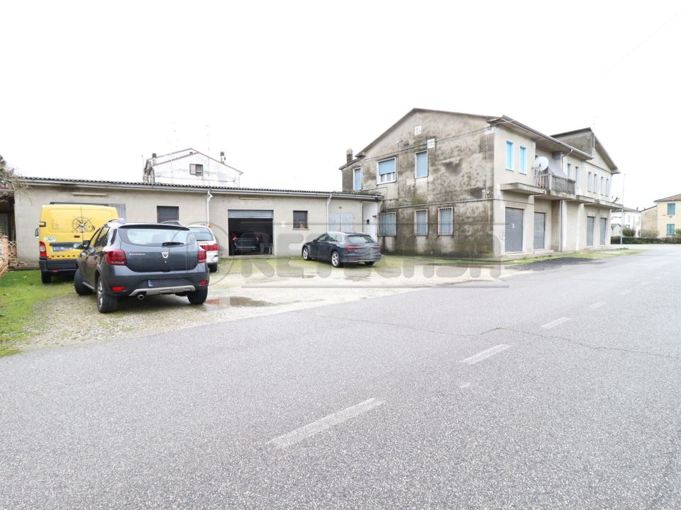 Erhvervsejendom i Bondeno, Ferrara - foto 3