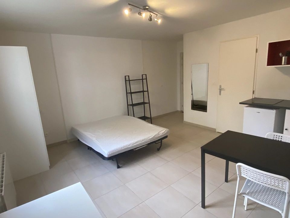 Apartment in Dijon, Cote-d'Or - photo 2