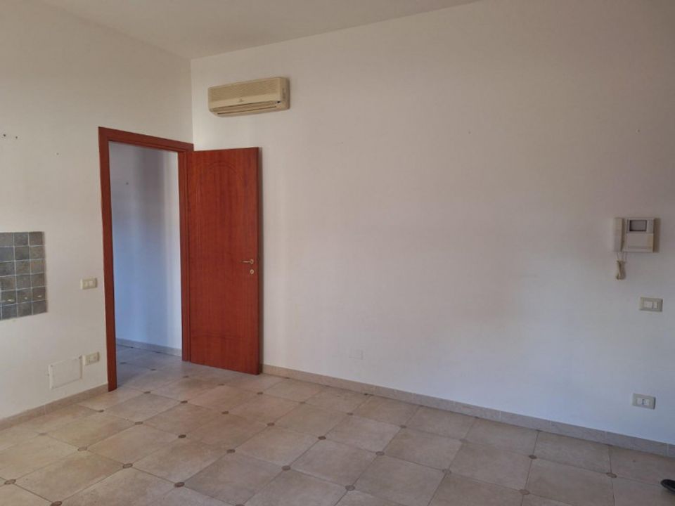 Erhvervsejendom i Quartu Sant'Elena, Cagliari - foto 5