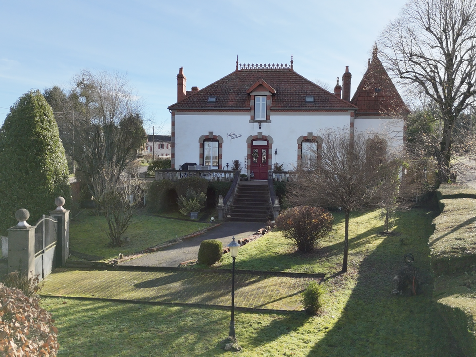 Villa i Champvert, Nievre - bilde 1