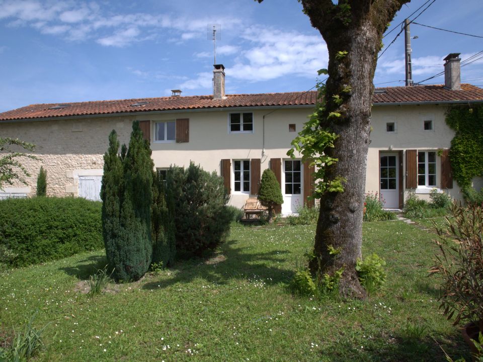 Villa i Yviers, Charente - foto 1