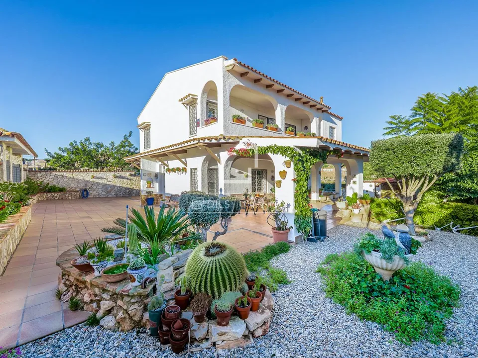 Villa i La Pobla De Montornes, Tarragona - foto 1