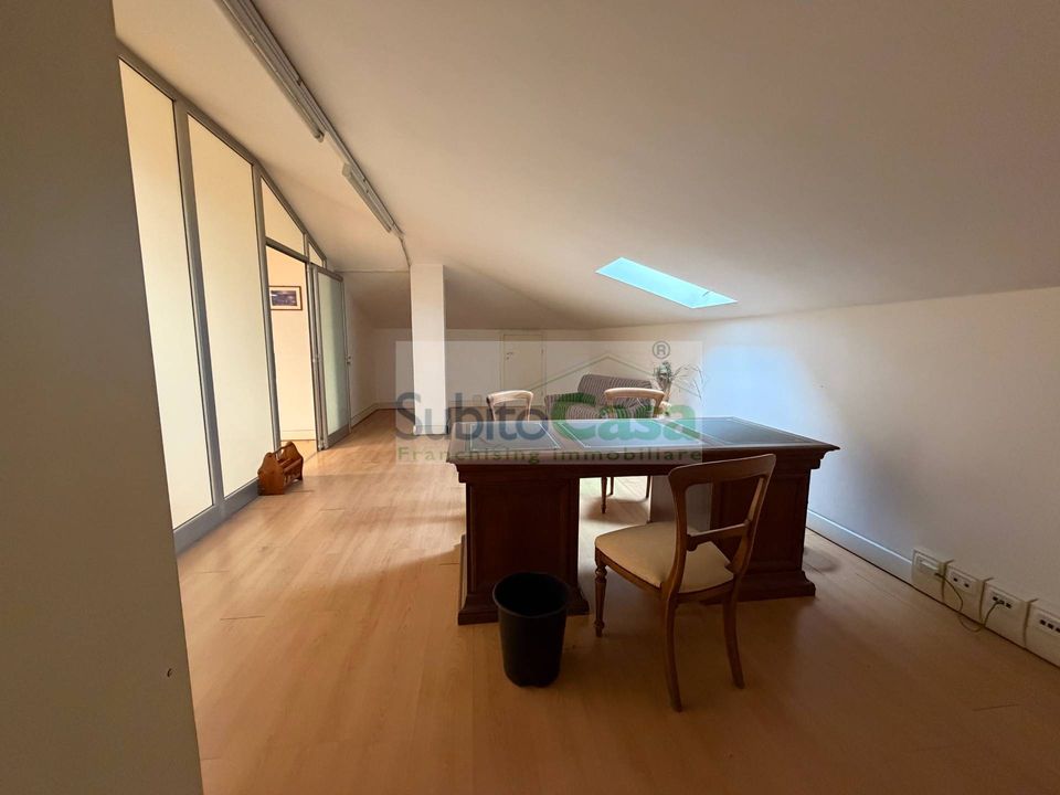 L'establiment comercial a Spoltore, Pescara - foto 3
