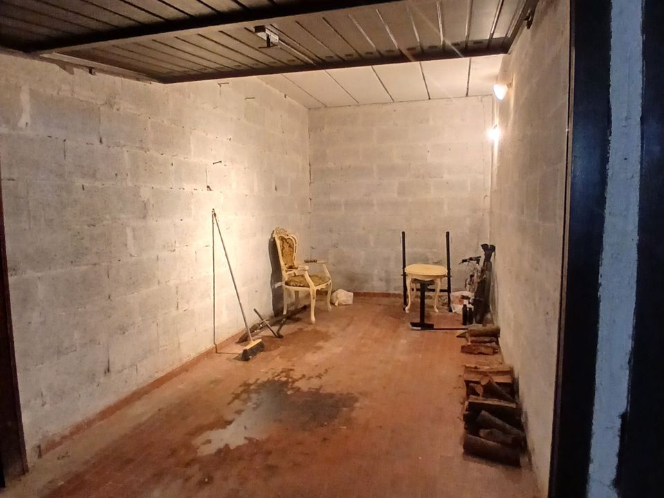 Garage in Morlupo, Rome - photo 1