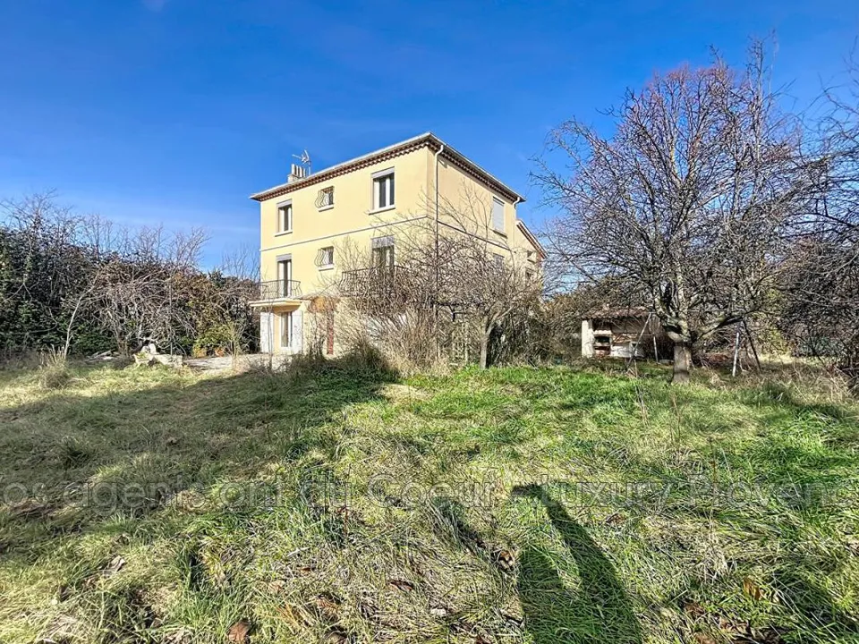 Villa i Gardanne, Bouches-du-Rhone - foto 1