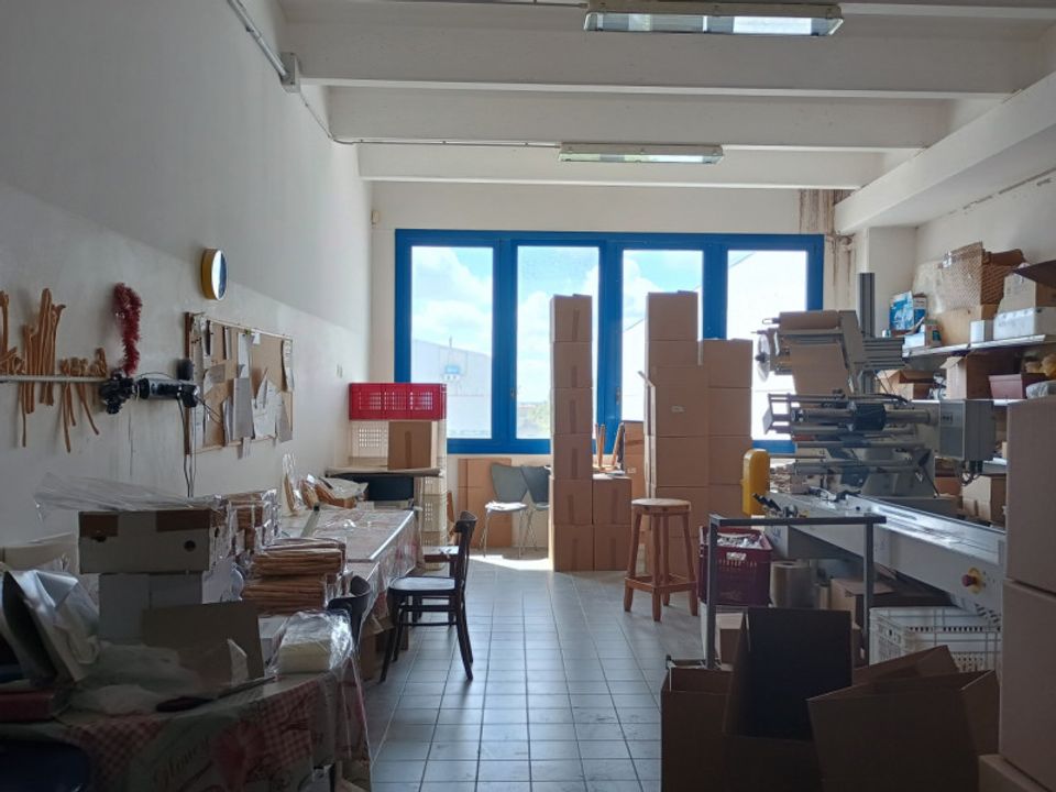 L'establiment comercial a Salassa, Turin - foto 3