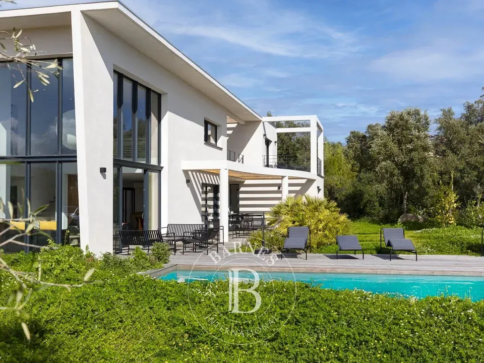 Villa i Porto-Vecchio, Corse-du-Sud - foto 1